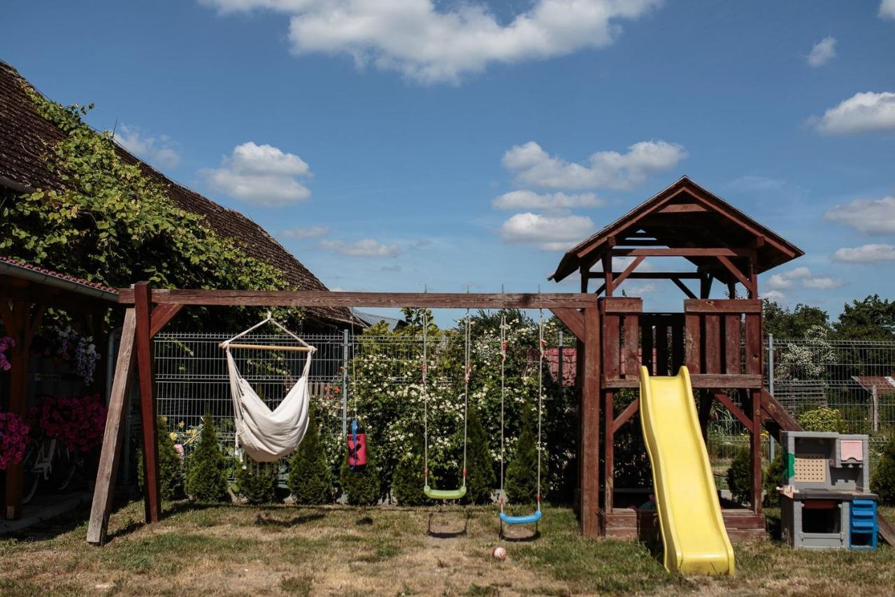 Ferienwohnung Agroturystyka Pod Debem Łagów Exterior foto